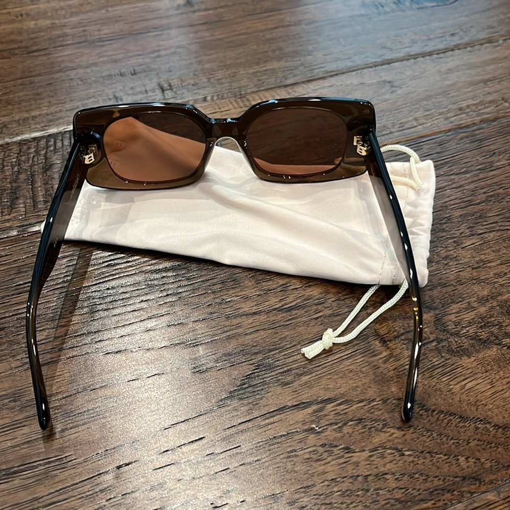 Eleventh Hour Brown squared sunglasses - Picture 3 of 4